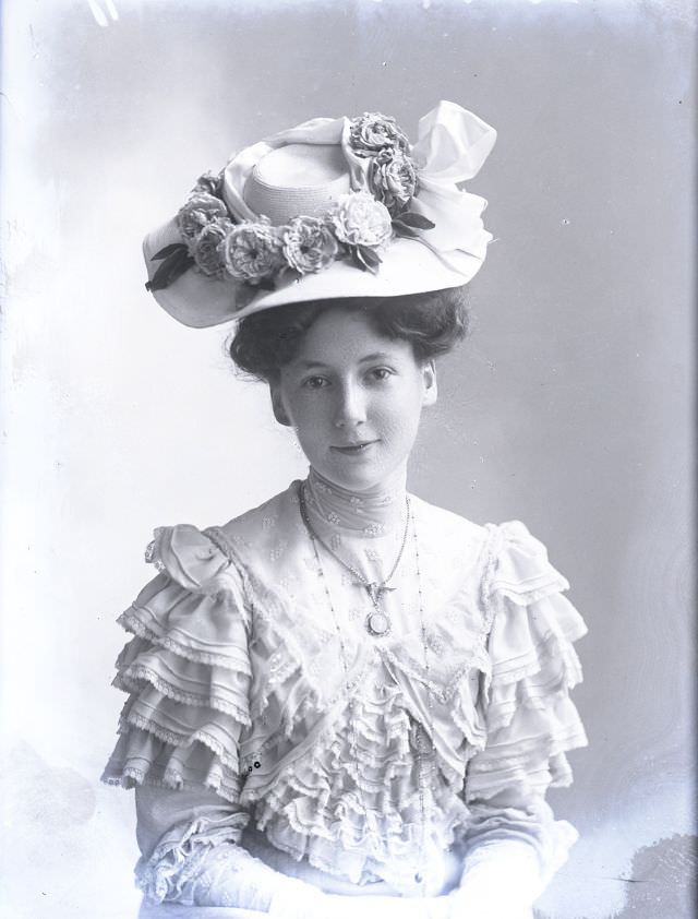 Miss Woodroffe poses for a portrait circa 1900s