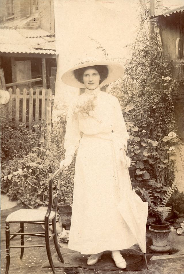 Hats that Defined an Era: The Significance and Style of Edwardian Era Hats for Women