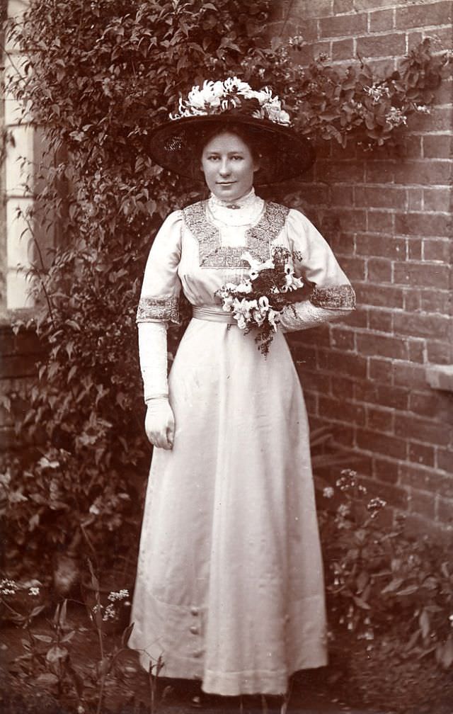 Hats that Defined an Era: The Significance and Style of Edwardian Era Hats for Women