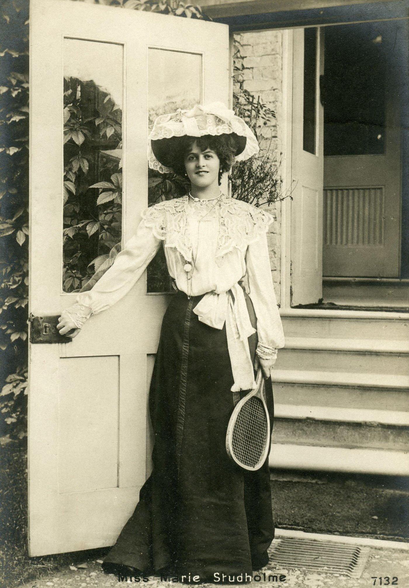 Marie Studholme poses for a portrait in the early 1900s