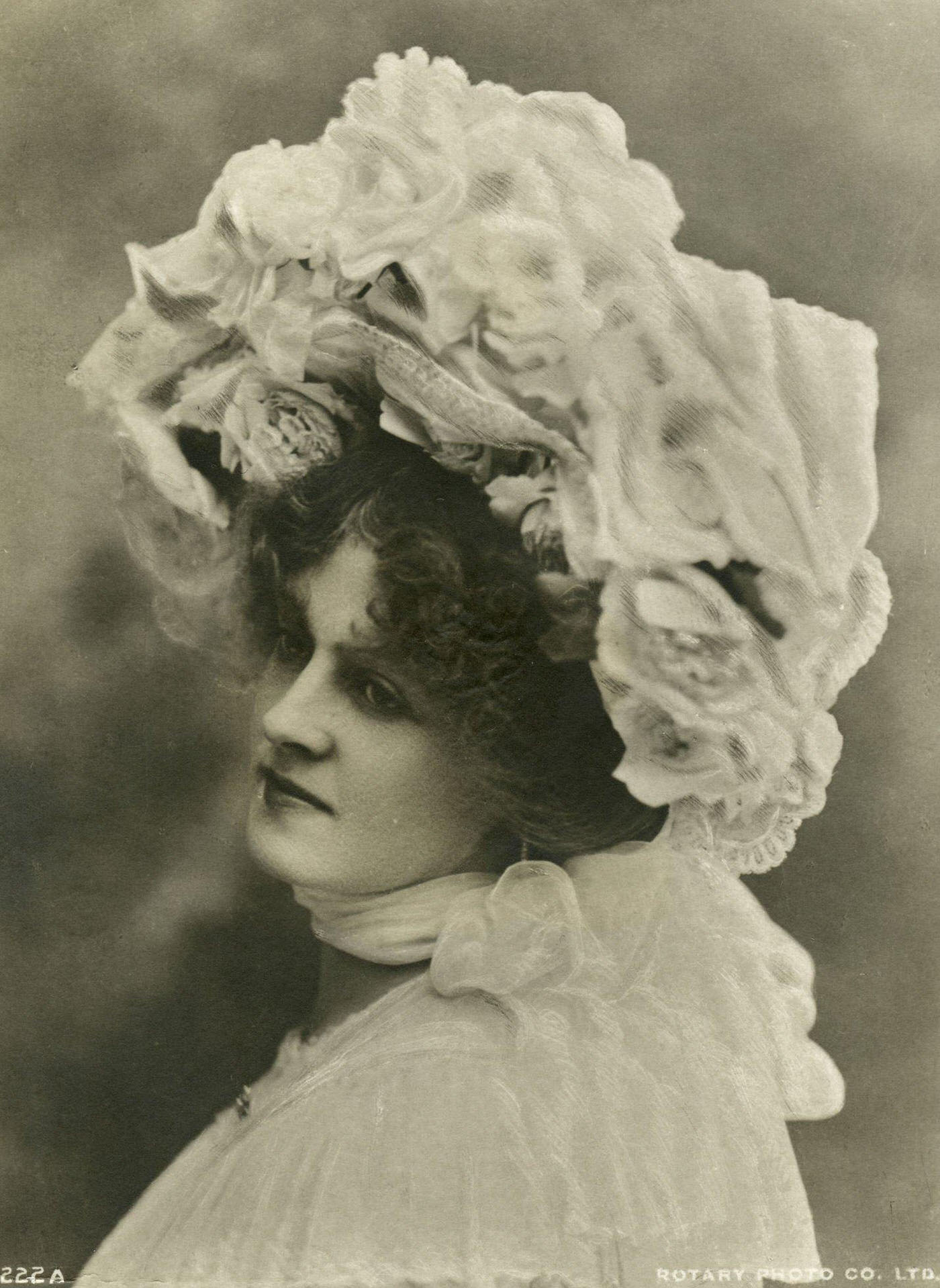 Marie Studholme poses for a portrait in the early 1900s