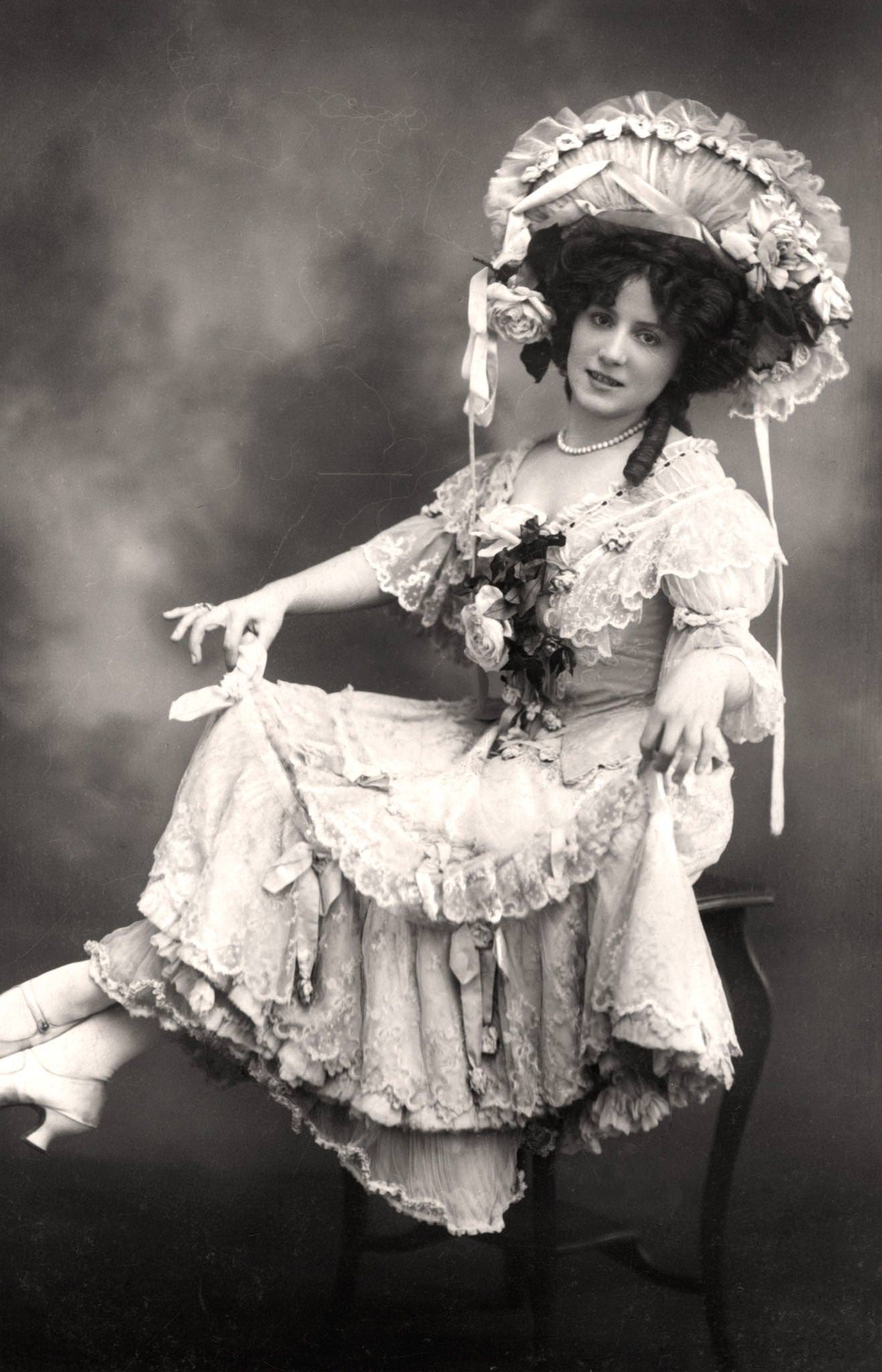 Fanny Dango poses for a portrait in the early 1900s