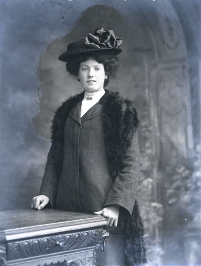 Miss Bridges poses for a portrait on December 8, 1906