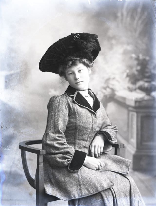 Miss Pronger poses for a portrait on November 19, 1906