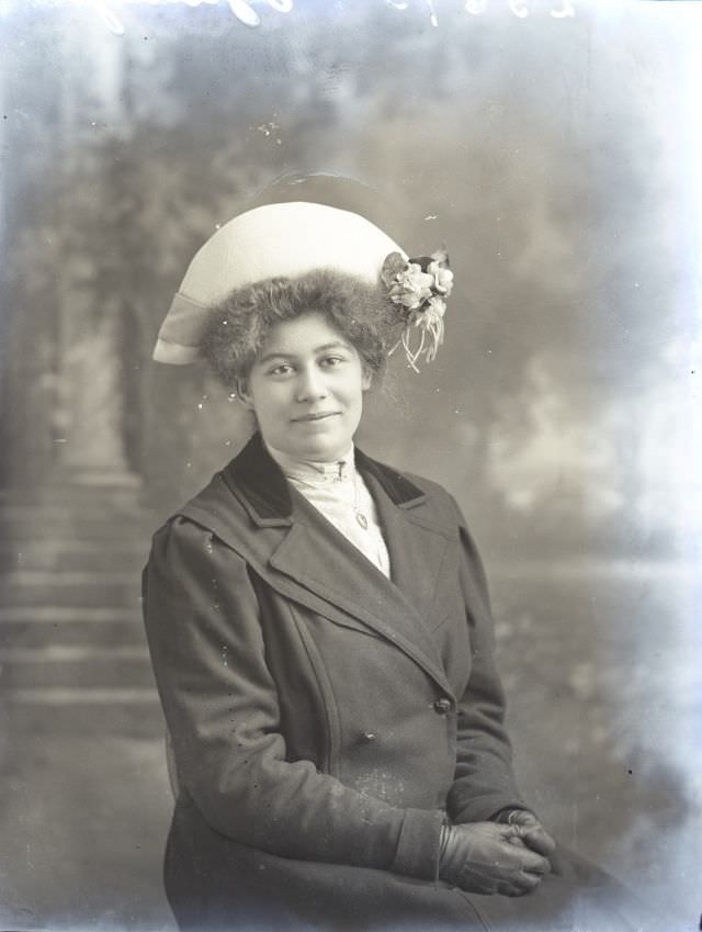 Miss D Szlumper poses for a portrait on March 10, 1907