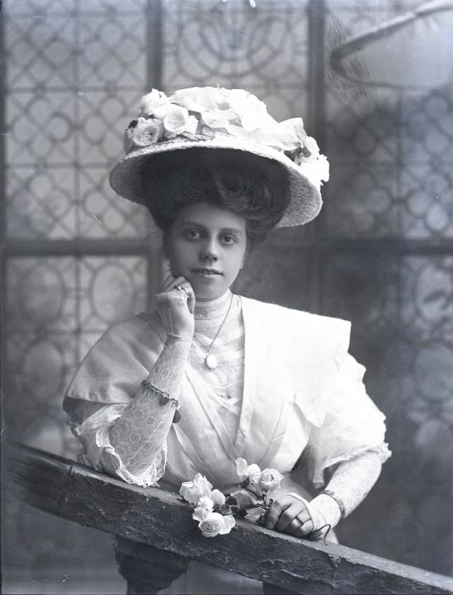Miss Pringle poses for a portrait on January 11, 1907
