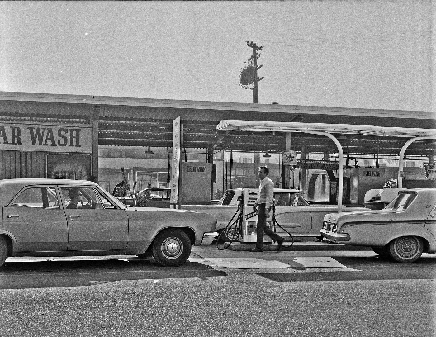 Zak's Car Wash on Blackstone in Fresno, 1966