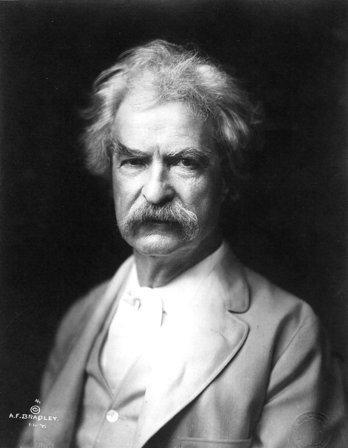 The Art of Portraiture: A.F. Bradley's Masterful Images of Mark Twain