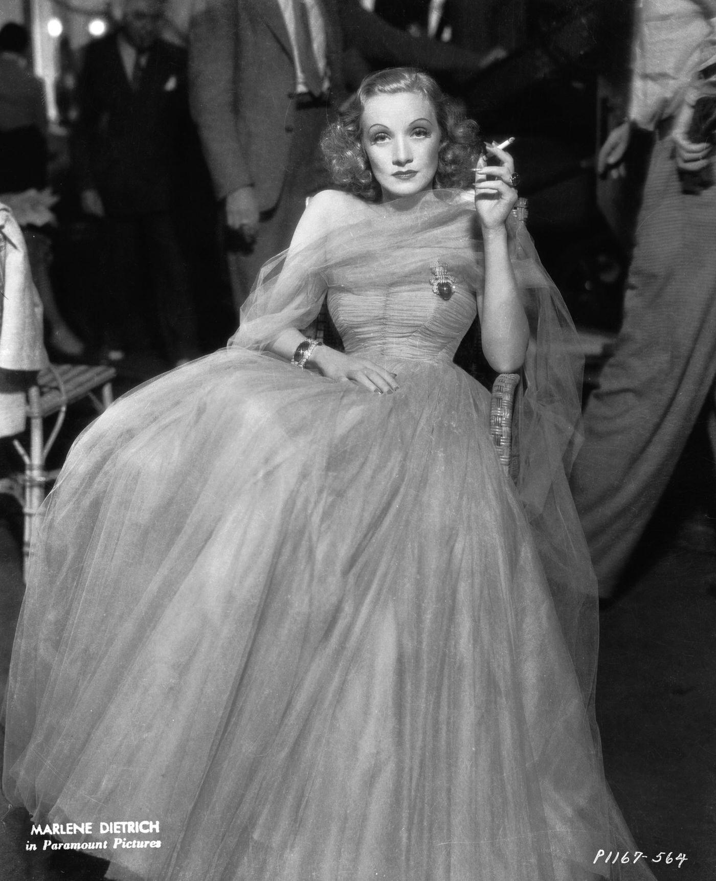 Marlene Dietrich portrays Maria Barker in a scene from the romantic drama 'Angel' in 1937.