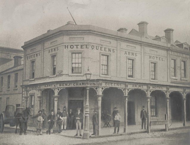 the Queens Arms Hotel, Swanston Street, Melbourne, 1880