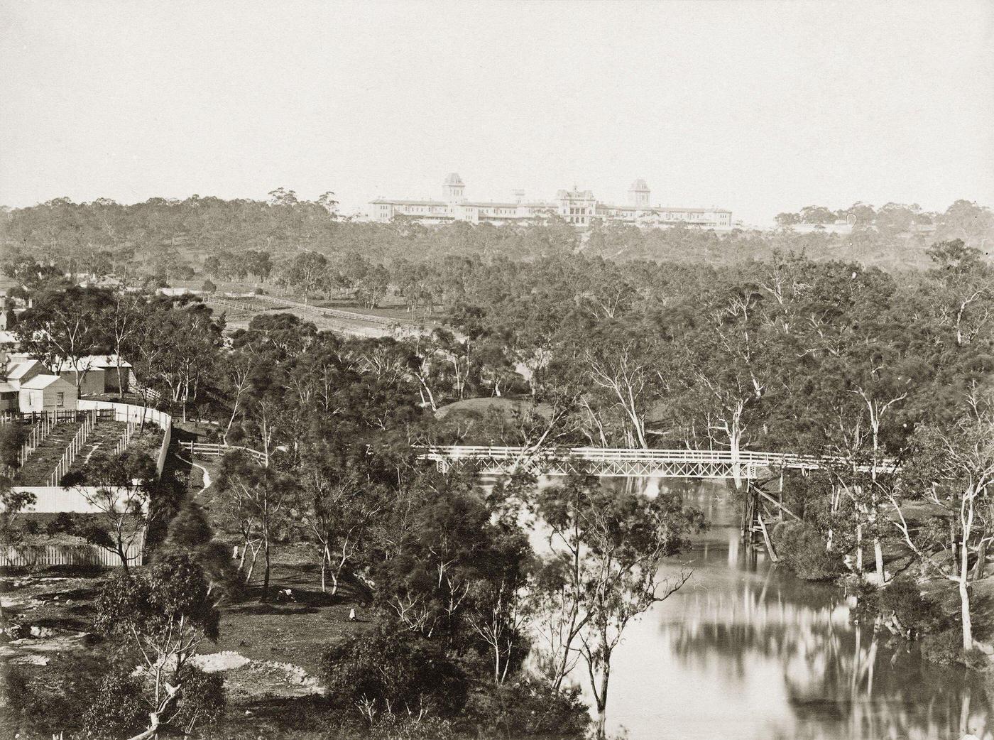 Mental home close to Melbourne, 1885