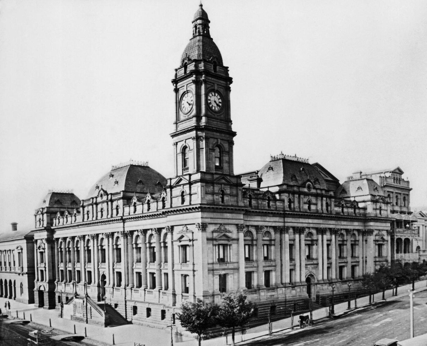 Melbourne Town Hall on the corner of Swanston and Collins Streets, Melbourne, 1880