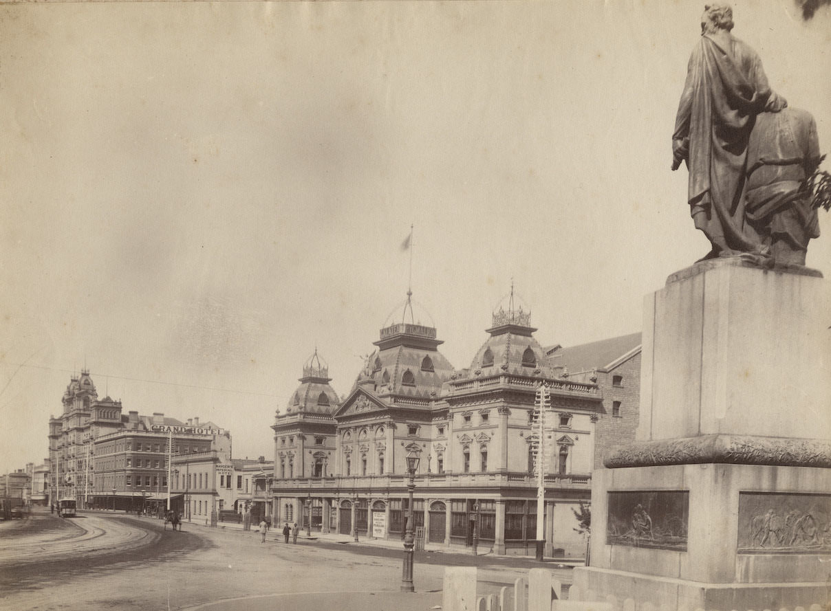 Bourke & Wills looking at Melbourne, 1888