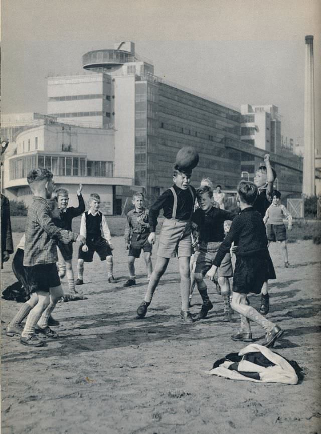 Kids playing, Rotterdam, 1957