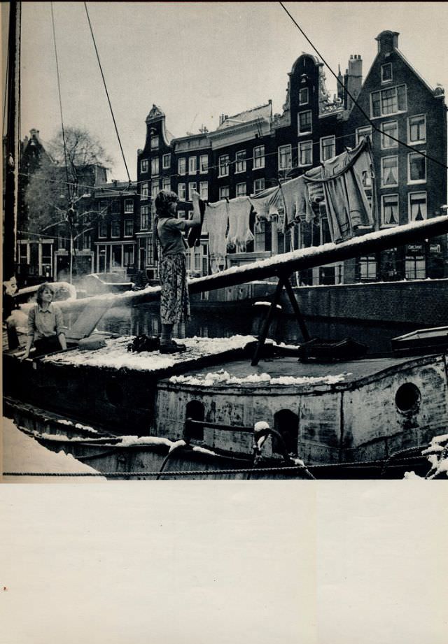 Hanging clothes, Prinsengracht, Amsterdam, 1957