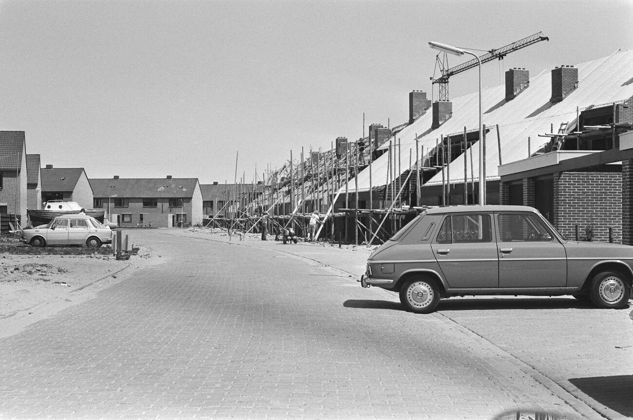 An image showcasing the urban expansion of Monnickendam, The Netherlands in 1976.