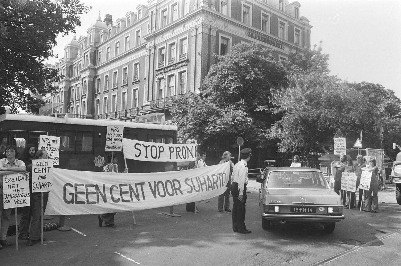 A demonstration taking place during the IGGI conference in Amsterdam on June 9, 1976.