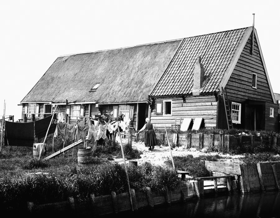 Laundry day in Marken.