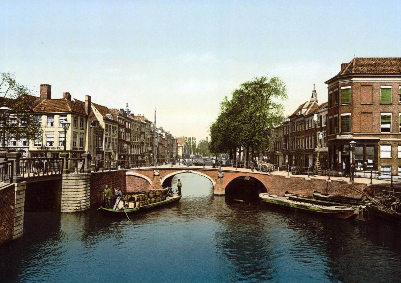 The Spui (canal), Hague, Holland 1900.