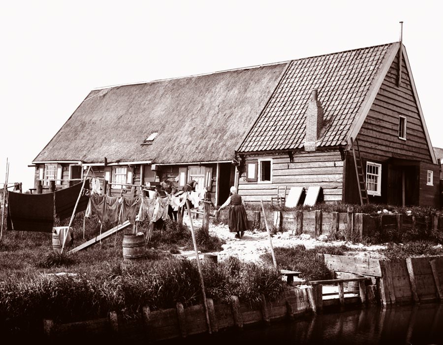 Laundry Day, Marken