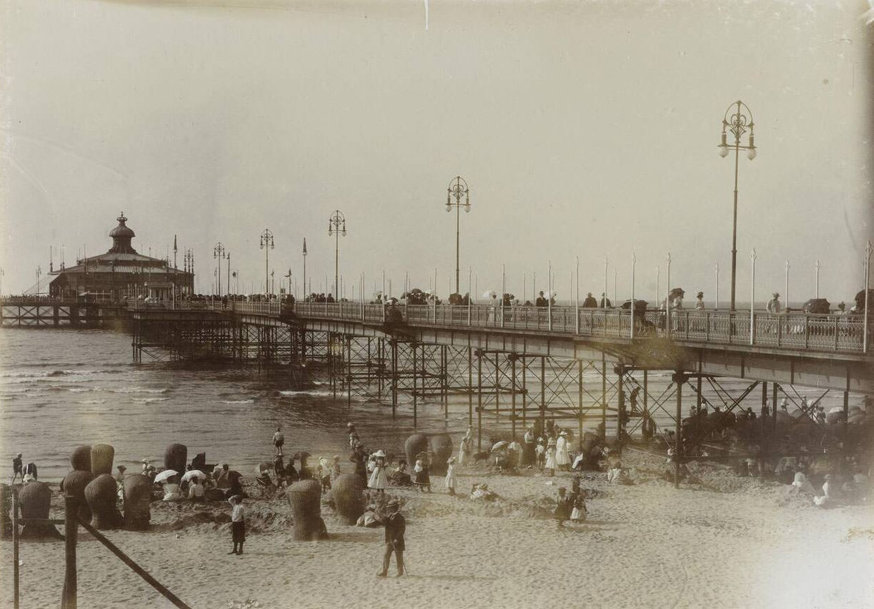 Pier pavilion with the Walking Head Wilhelmina, seen from the beach, Scheveningen, Netherlans, 1900