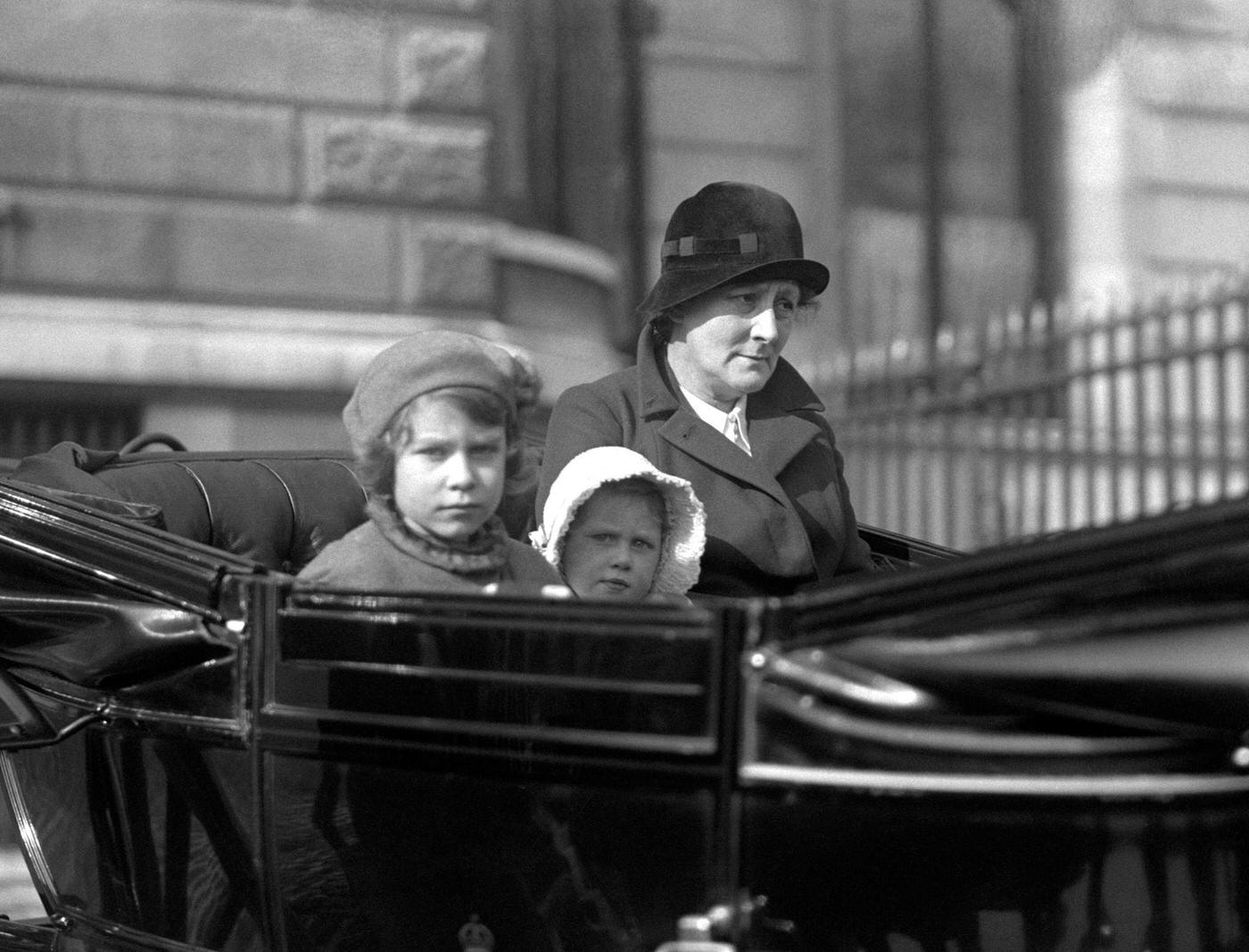 Princess Elizabeth and Margaret Ride in Horse-Drawn Carriage, 1933