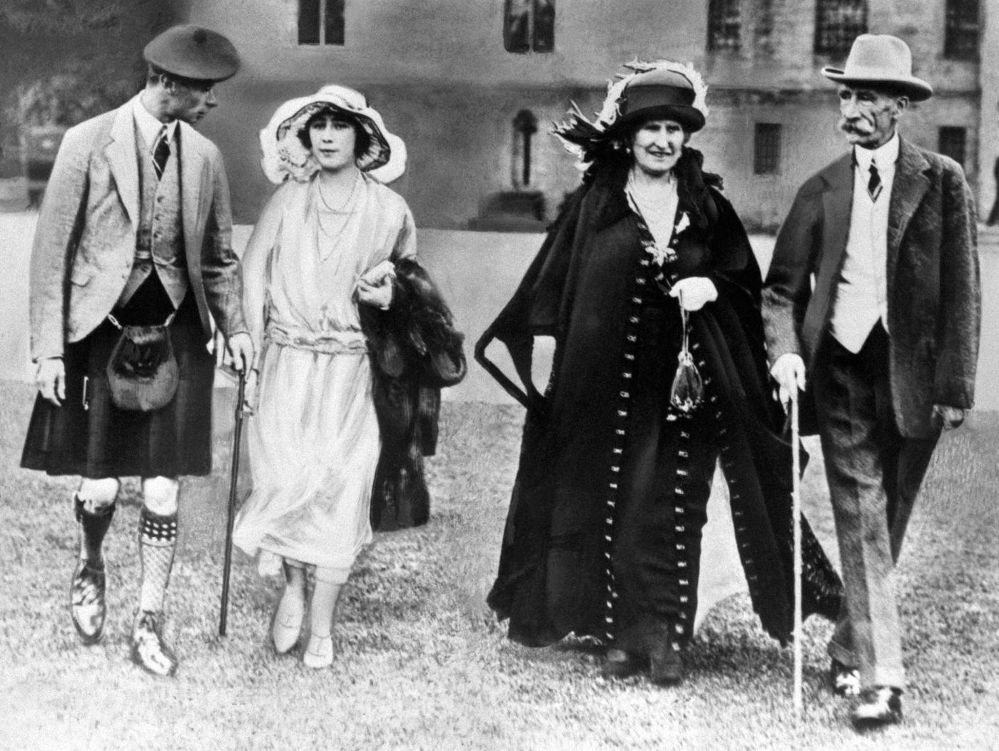 The Duke of York Prince Albert (later George VI) and his fiancee Lady Elizabeth Bowes-Lyon, with her parents the Earl and Countess of Strathmore at Glamis, Scotland.