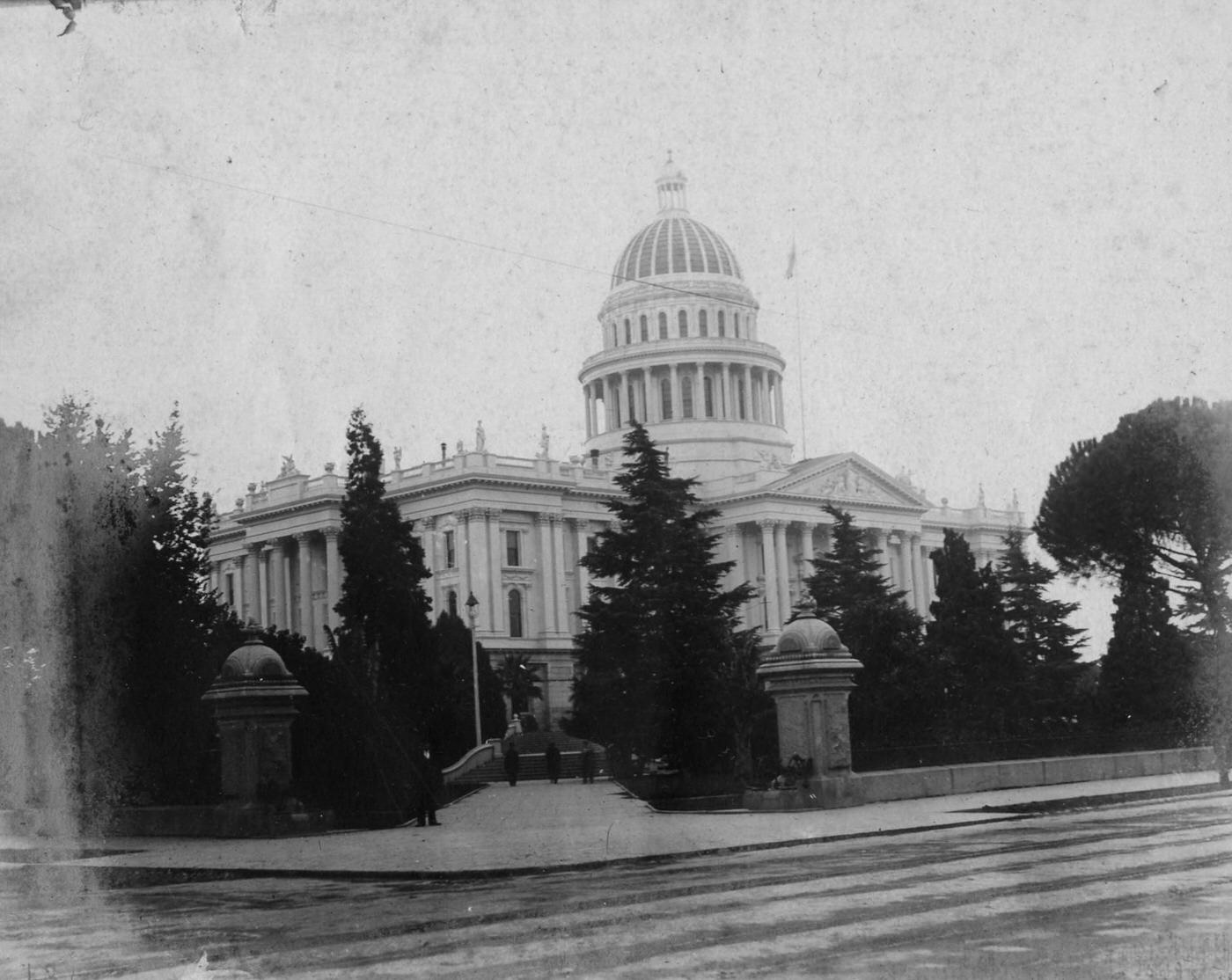 Sacramento, State Capitol, 1890