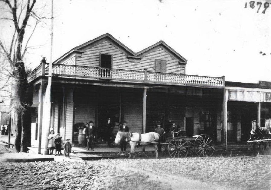 Sacramento street scene, 1890-1910