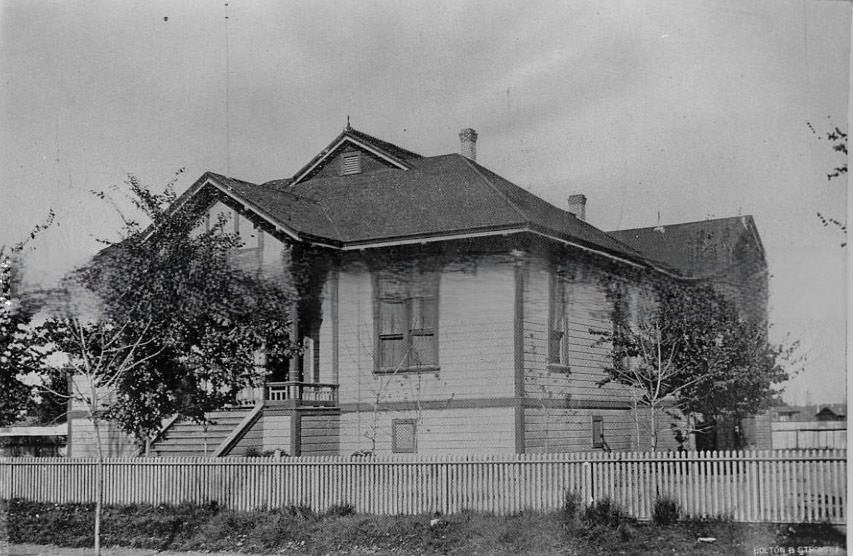 Marshall Primary School at 27th and J Streets, 1890