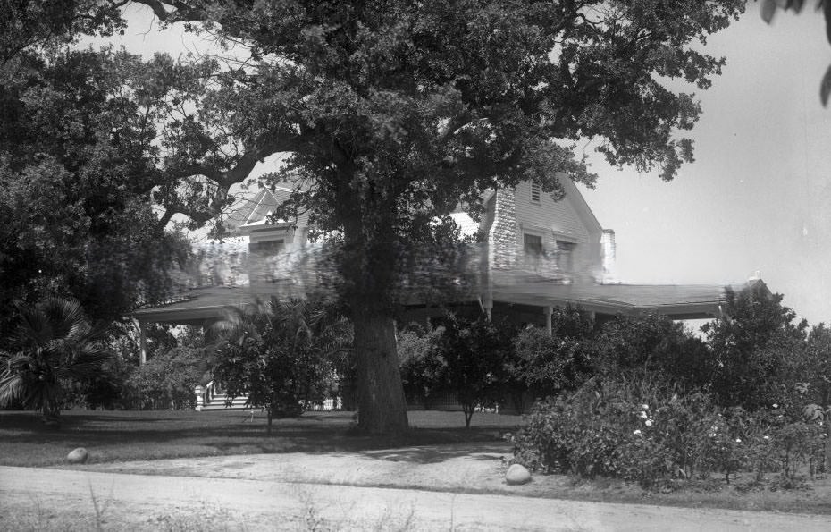 View of a home in Fair Oaks, 1890