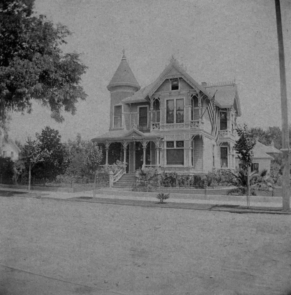 View of the Hayman home on the corner of 5th and Randolph Street, 1895