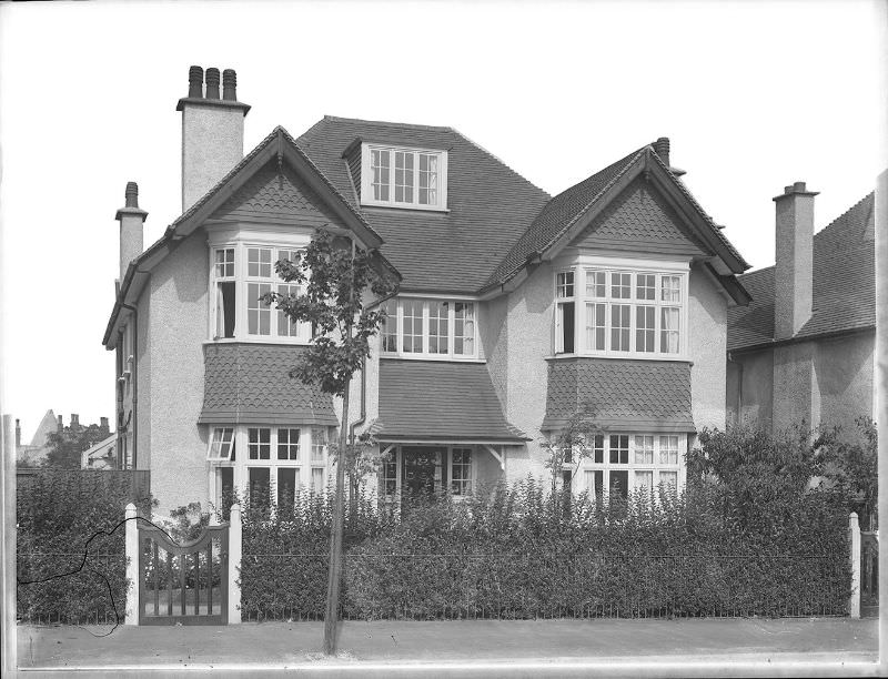 The house of Mr P Ross Esq, Sutton, 1911