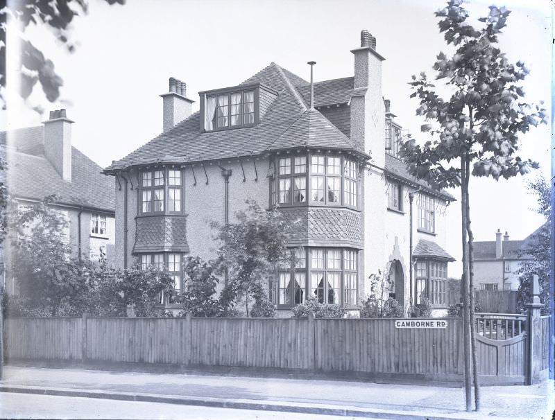 Caswell at the corner of Camborne Road and Stanley Road in Sutton, 1911