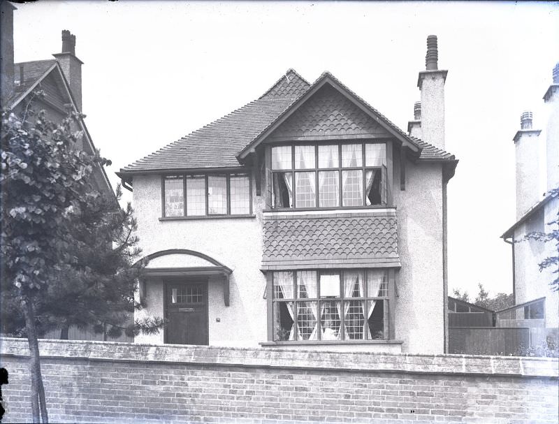 House, Sutton, 1911