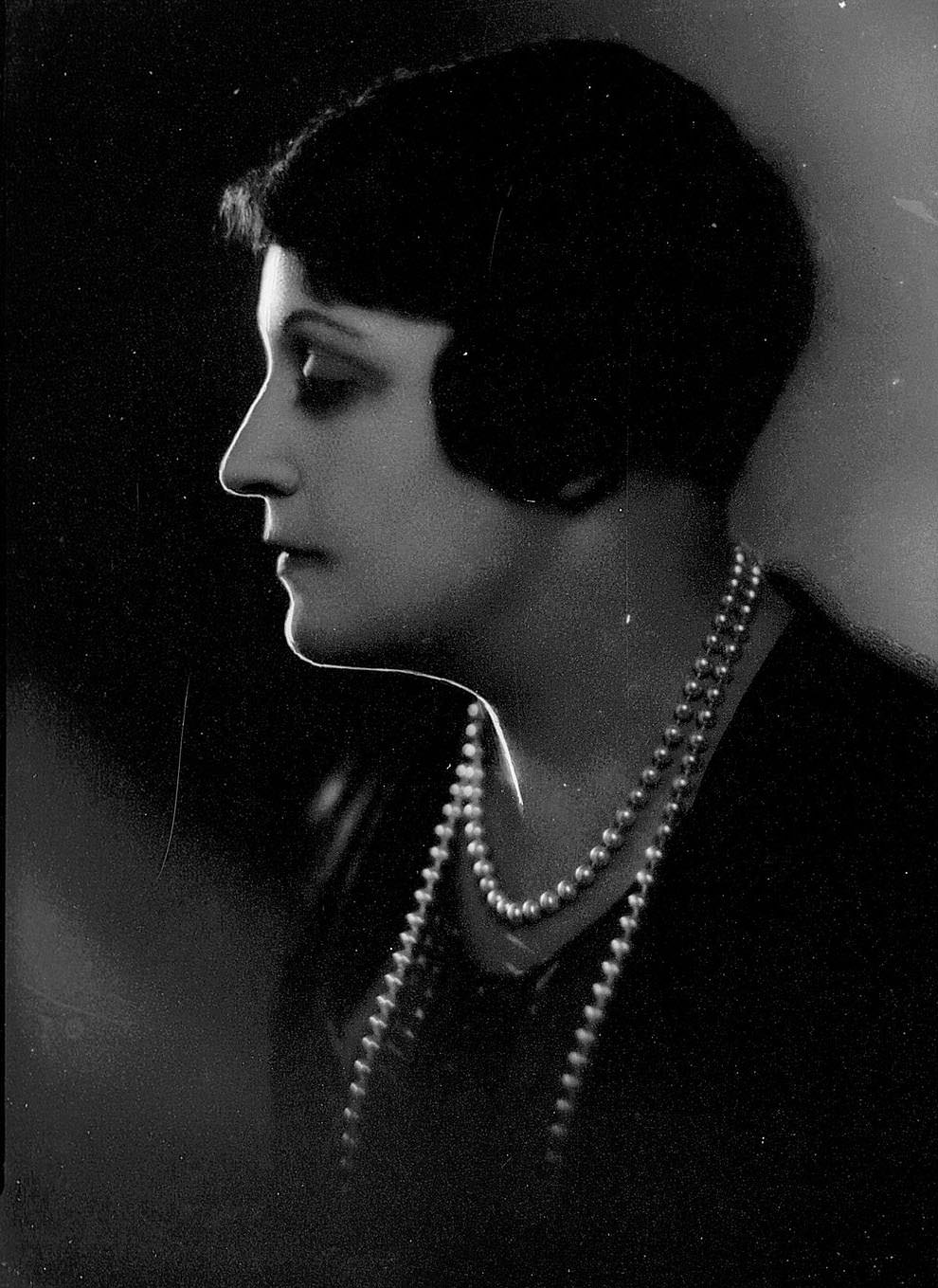 Portrait of Mrs Ray Murdoch (née Lottie Andrews)