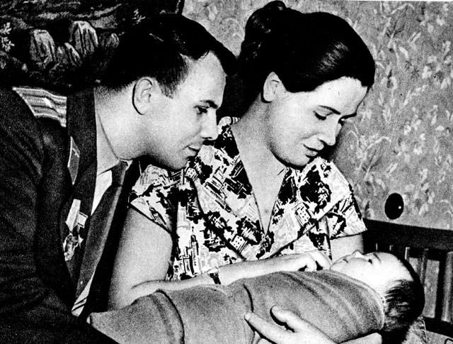 The First Man in Space: Life Story and Photos of Yuri Gagarin