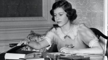 Young Queen Elizabeth II