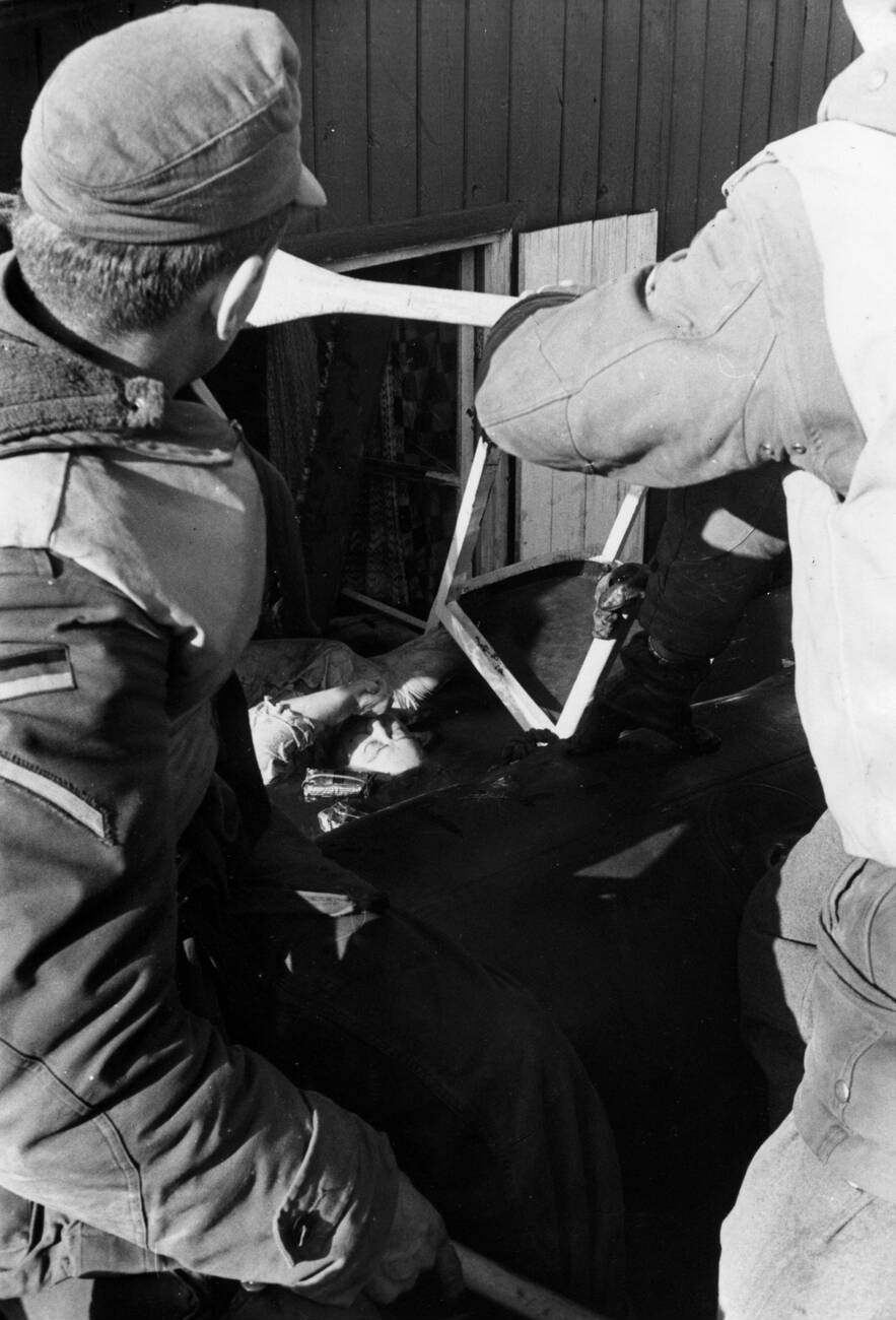 Bundeswehr soldiers in a boat during the North Sea flood of 1962 in Hamburg, West Germany