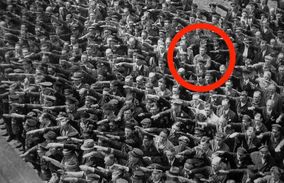 August Landmesser: The Story and Photos of Lone German Who Defied the Nazi Regime