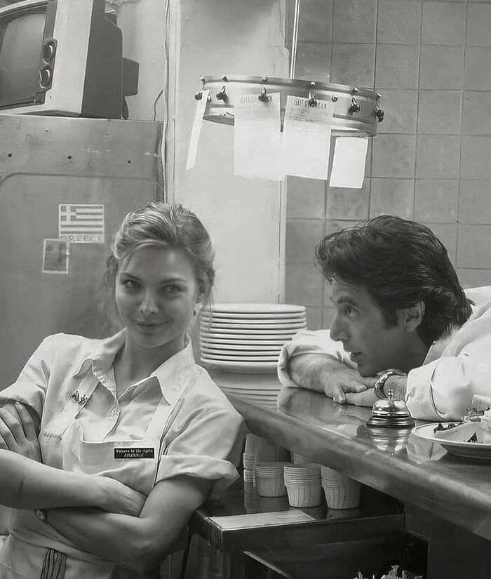 Michelle Pfeiffer and Al Pacino in Frankie and Johnny, 1991