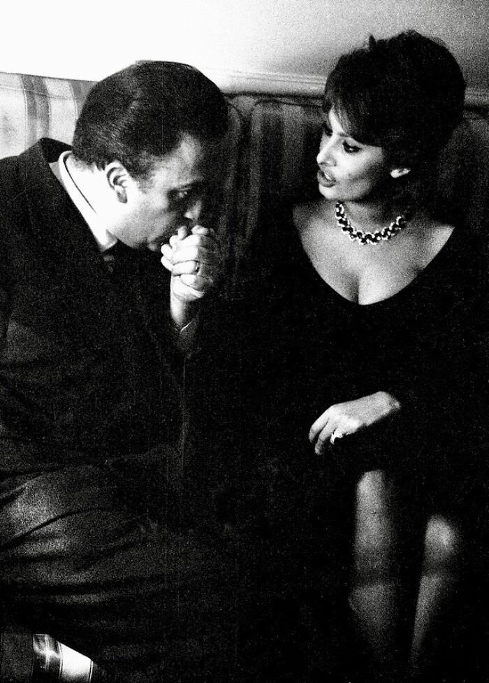 Federico Fellini and Sophia Loren, 1960s. Photo by Chiara Samugheo