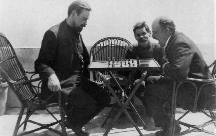 Lenin and Bogdanov Play Chess on Capri