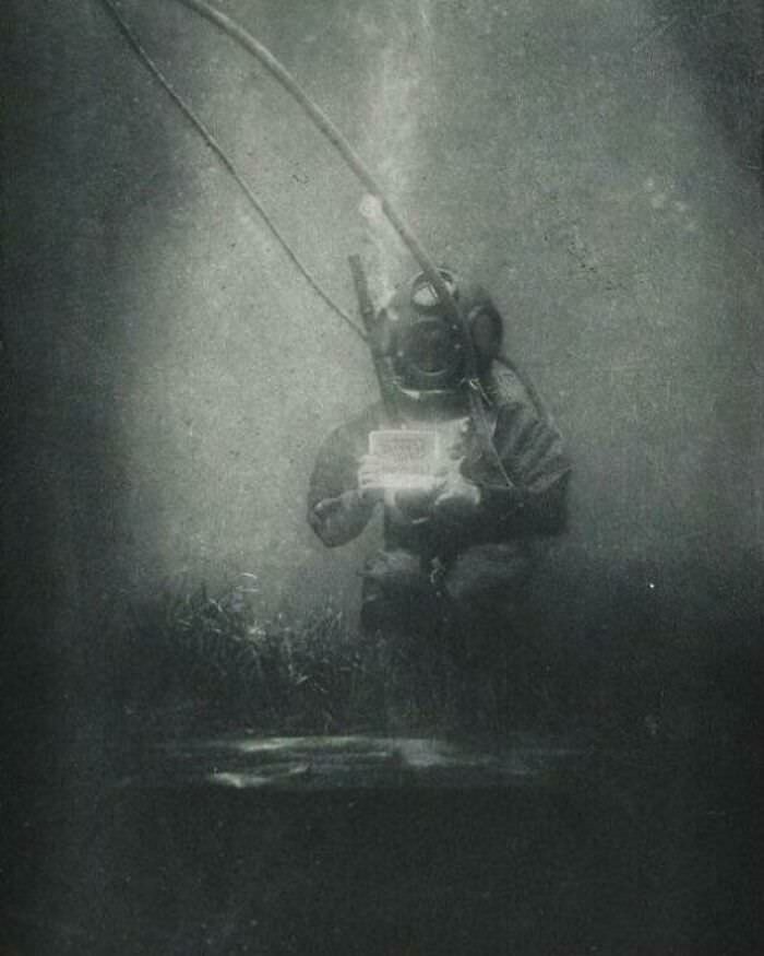 The First Underwater Photograph