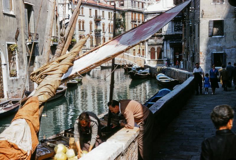 Northerly view from Fondamenta Furlani (near the bridge on Salizzada dei Greci), along Rio de la Pleta, Venice.