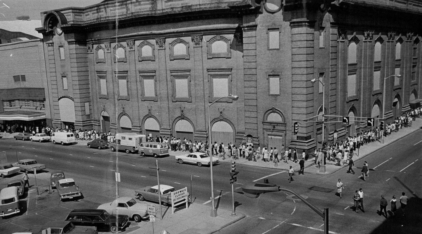 JA Large Crowd at Auditorium; This lineup in Tijuana, 1967