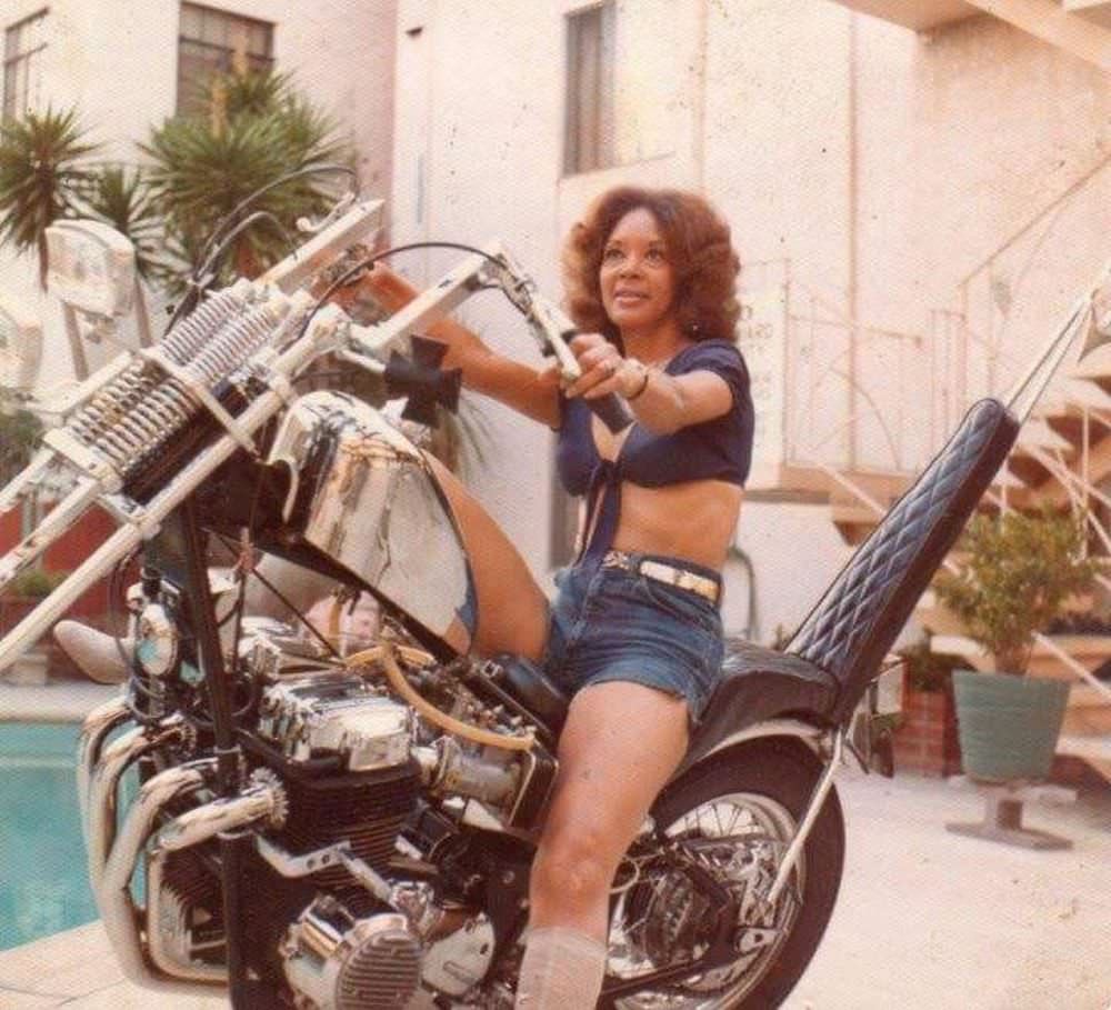Vintage Photos of Women on Choppers: A Celebration of Passion and Drive