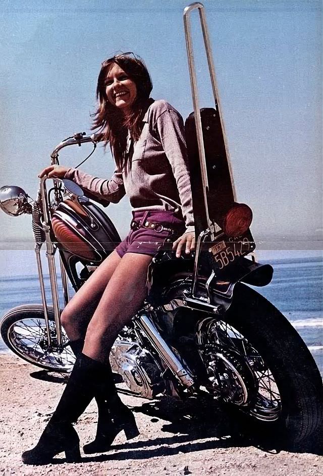 Vintage Photos of Women on Choppers: A Celebration of Passion and Drive