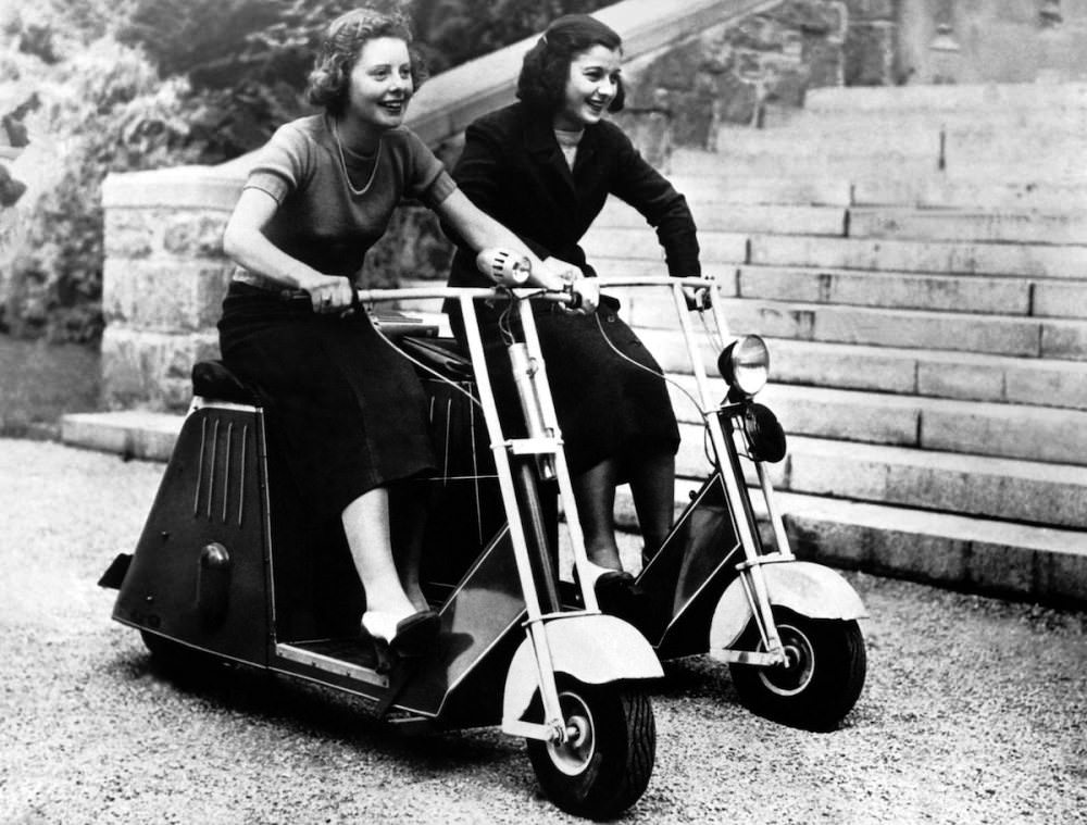 Fashion and Freedom: Vintage Photos of Women on Their Scooters