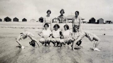 Cornwall's Dancing Girls 1930s